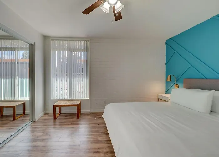1 Bedroom Uptown With Pool *